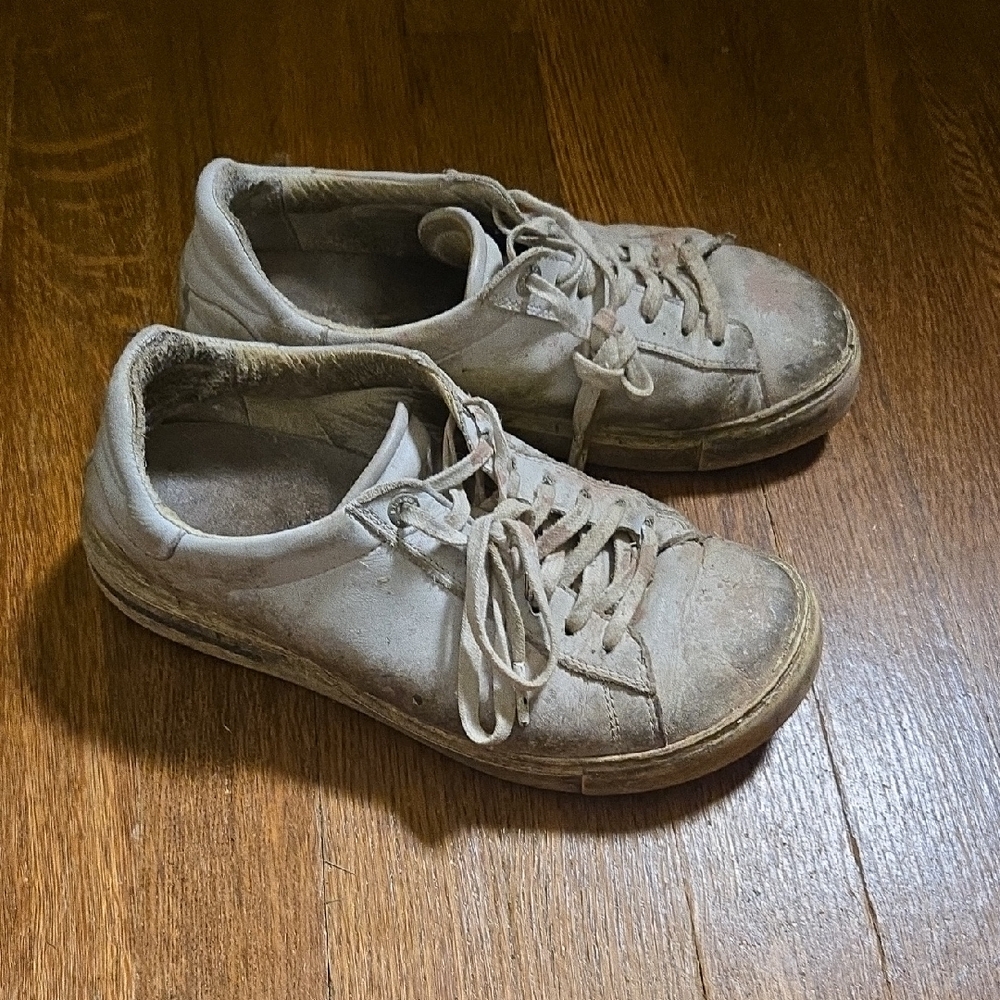 Super Used White Leather Low Bend Birkenstock, Size 37